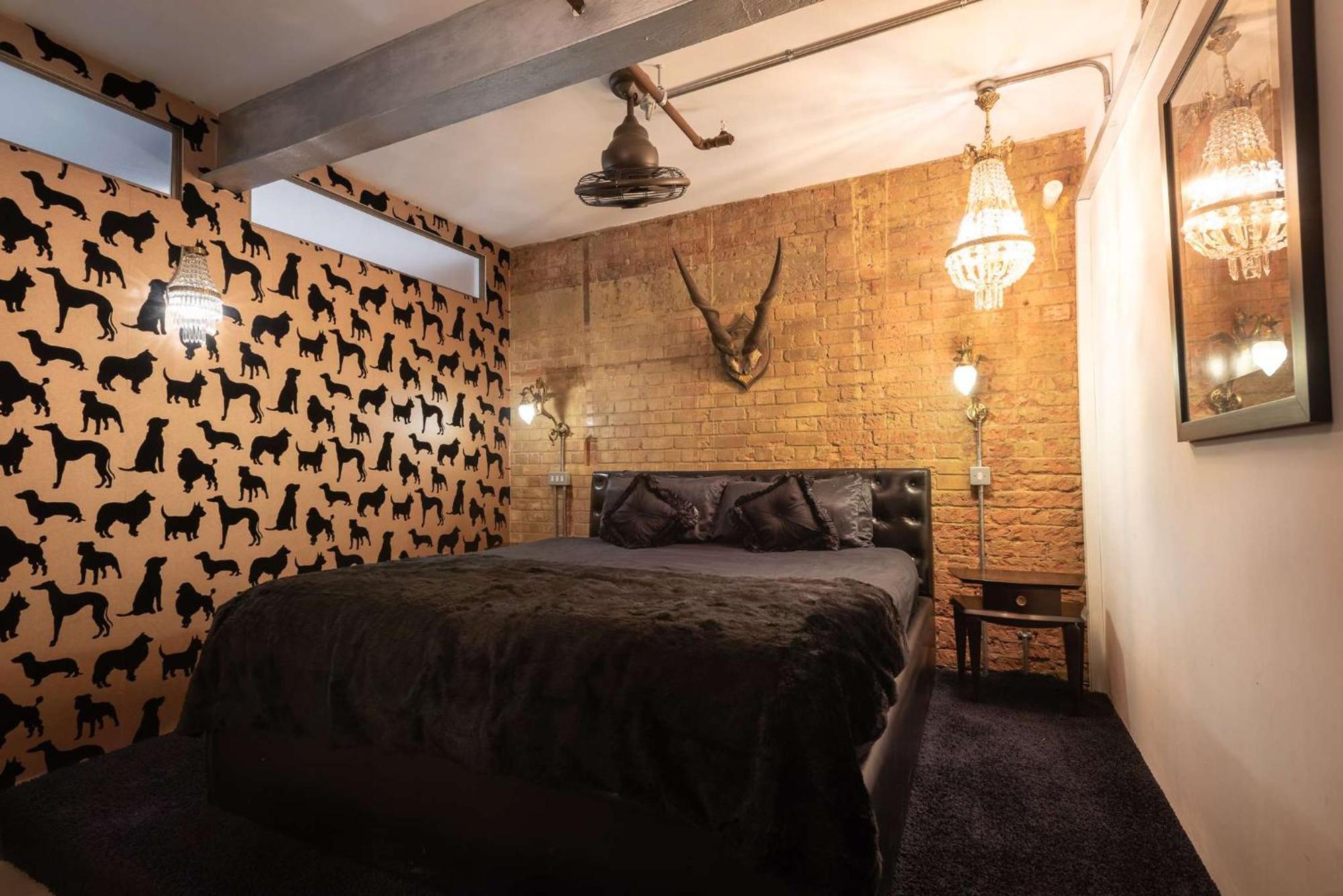 Amazingly Luxurious Loft Apartment, Soho - 3 Bedrooms, 2 Bath & Office Appartamento Londra
